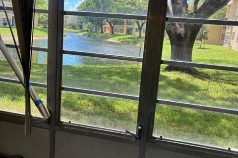 Copropriété à vendre à Tamarac, Floride: 1 chambre, 61.32 m2 № 2084428 - photo 10