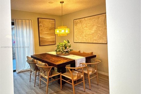Adosado en alquiler en Miami, Florida, 3 dormitorios, 160.44 m2 № 1949380 - foto 8