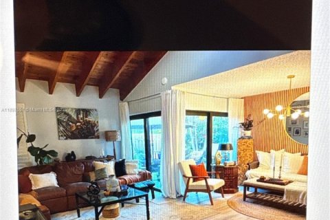 Adosado en alquiler en Miami, Florida, 3 dormitorios, 160.44 m2 № 1949380 - foto 7