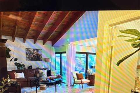 Adosado en alquiler en Miami, Florida, 3 dormitorios, 160.44 m2 № 1949380 - foto 11