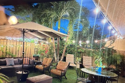 Adosado en alquiler en Miami, Florida, 3 dormitorios, 160.44 m2 № 1949380 - foto 13