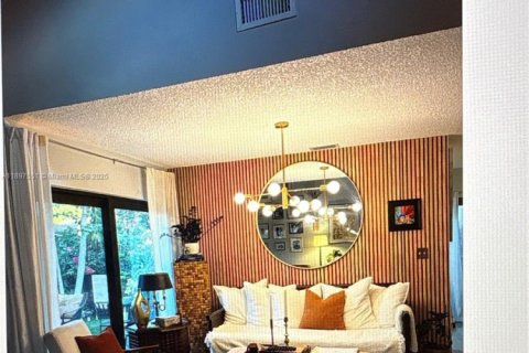 Adosado en alquiler en Miami, Florida, 3 dormitorios, 160.44 m2 № 1949380 - foto 9