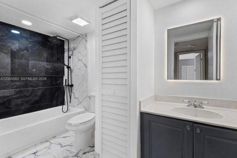 Townhouse in Cooper City, Florida 2 bedrooms, 117.43 sq.m. № 2068807 - photo 10