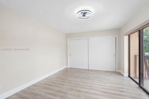 Townhouse in Cooper City, Florida 2 bedrooms, 117.43 sq.m. № 2068807 - photo 7