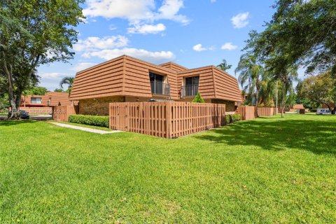 Townhouse in Cooper City, Florida 2 bedrooms, 117.43 sq.m. № 2068807