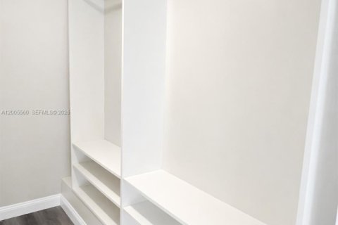 Townhouse in Cooper City, Florida 2 bedrooms, 117.43 sq.m. № 2068807 - photo 4