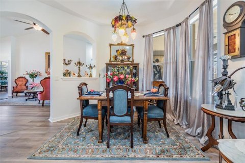House in Land O' Lakes, Florida 4 bedrooms, 246.19 sq.m. № 2231173 - photo 6