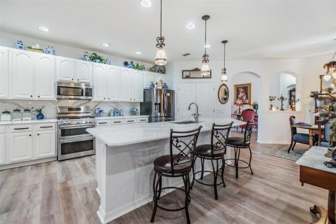 House in Land O' Lakes, Florida 4 bedrooms, 246.19 sq.m. № 2231173 - photo 22