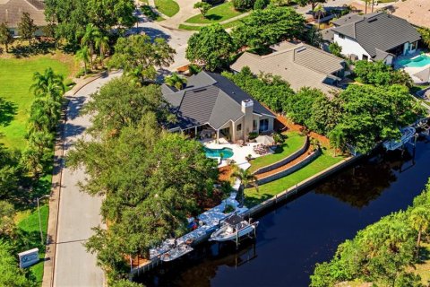 Villa ou maison à vendre à Tarpon Springs, Floride: 3 chambres, 185.53 m2 № 2345014 - photo 5