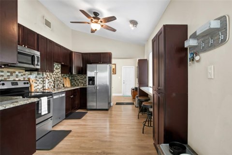 Casa en venta en Fort Lauderdale, Florida, 3 dormitorios, 118.36 m2 № 2008567 - foto 17