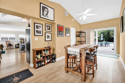 Casa en venta en Fort Lauderdale, Florida, 3 dormitorios, 118.36 m2 № 2008567 - foto 28