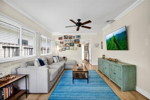 Casa en venta en Fort Lauderdale, Florida, 3 dormitorios, 118.36 m2 № 2008567 - foto 13