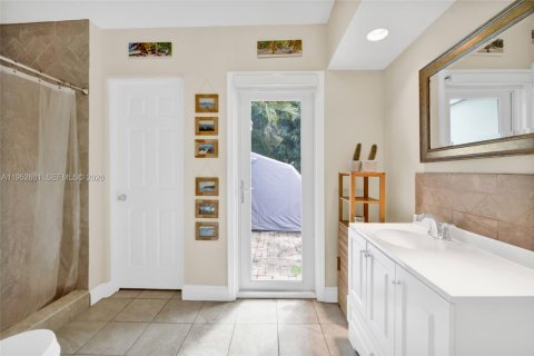 Casa en venta en Fort Lauderdale, Florida, 3 dormitorios, 118.36 m2 № 2008567 - foto 21