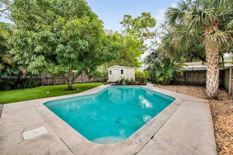 Casa en venta en Fort Lauderdale, Florida, 3 dormitorios, 118.36 m2 № 2008567 - foto 2
