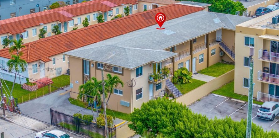 Immobilier commercial à Miami, Floride № 1875195