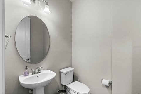 House in Orlando, Florida 3 bedrooms, 254.92 sq.m. № 1772277 - photo 9