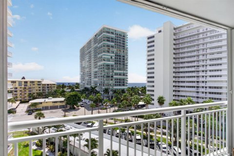 Copropriété à vendre à Fort Lauderdale, Floride: 1 chambre, 74.79 m2 № 2353034 - photo 11