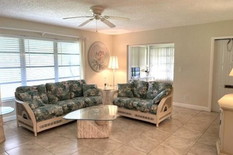 Condo in Delray Beach, Florida, 2 bedrooms  № 2276319 - photo 16