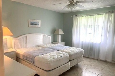 Condo in Delray Beach, Florida, 2 bedrooms  № 2276319 - photo 24