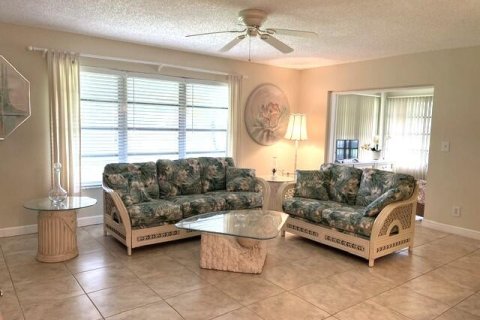 Condo in Delray Beach, Florida, 2 bedrooms  № 2276319 - photo 17