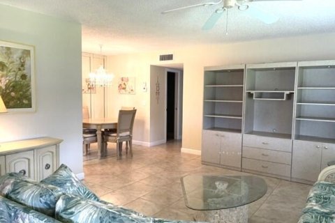 Condo in Delray Beach, Florida, 2 bedrooms  № 2276319 - photo 14