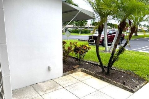Condo in Delray Beach, Florida, 2 bedrooms  № 2276319 - photo 3