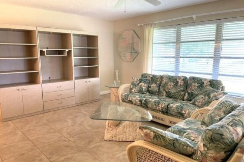 Condo in Delray Beach, Florida, 2 bedrooms  № 2276319 - photo 15