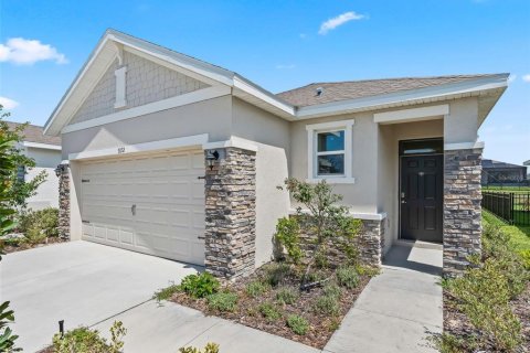 House in Wildwood, Florida 3 bedrooms, 139.73 sq.m. № 2091720 - photo 2