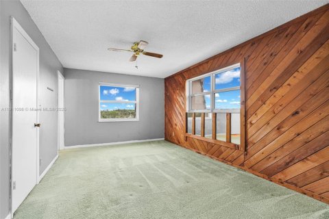 Купить кондоминиум в Форт-Лодердейл, Флорида 2 спальни, 118.91м2, № 1969464 - фото 15