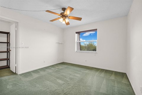 Купить кондоминиум в Форт-Лодердейл, Флорида 2 спальни, 118.91м2, № 1969464 - фото 26