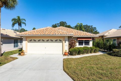 House in Bradenton, Florida 2 bedrooms, 164.16 sq.m. № 2200002