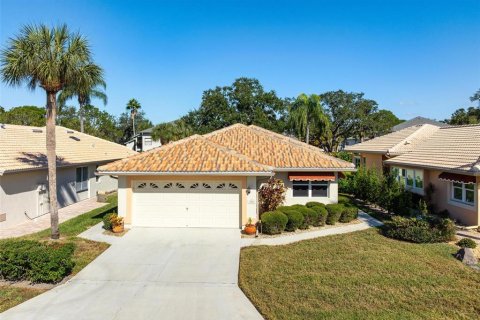 House in Bradenton, Florida 2 bedrooms, 164.16 sq.m. № 2200002 - photo 2