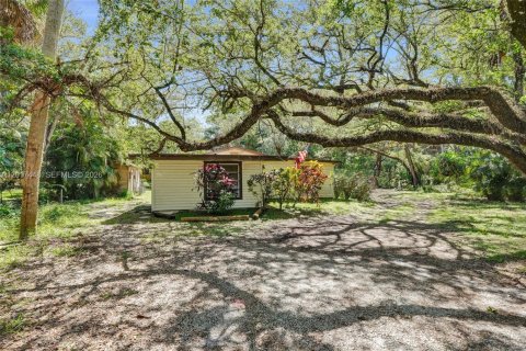 House in Fort Lauderdale, Florida 2 bedrooms, 105.44 sq.m. № 2154714 - photo 19