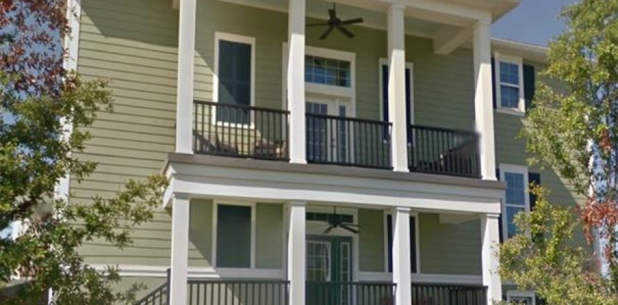 Adosado en Winter Springs, Florida 3 dormitorios, 205.59 m2 № 1895087