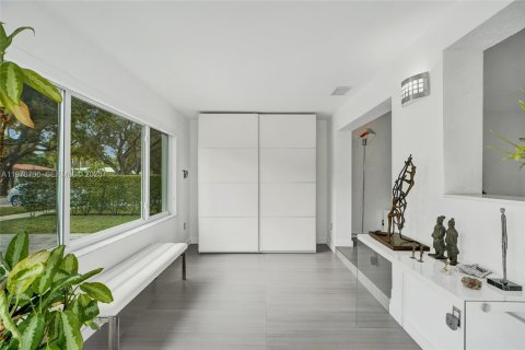 House in Miami Shores, Florida 2 bedrooms, 123.37 sq.m. № 2051637 - photo 3