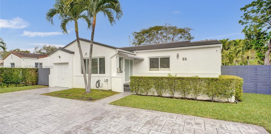 House in Miami Shores, Florida 2 bedrooms, 123.37 sq.m. № 2051637