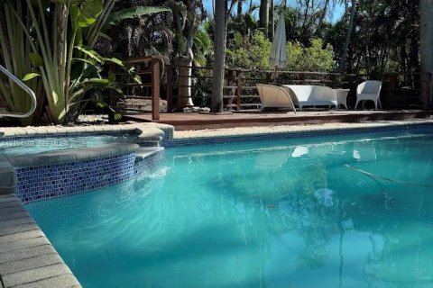 Villa ou maison à louer à Hollywood, Floride: 3 chambres, 110.18 m2 № 2412401 - photo 19