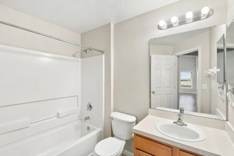 Villa ou maison à louer à Kissimmee, Floride: 3 chambres, 151.99 m2 № 2389294 - photo 15