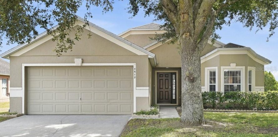 Villa ou maison à Kissimmee, Floride 3 chambres, 151.99 m2 № 2389294