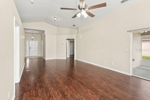 Villa ou maison à louer à Kissimmee, Floride: 3 chambres, 151.99 m2 № 2389294 - photo 5
