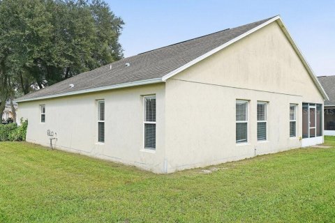Villa ou maison à louer à Kissimmee, Floride: 3 chambres, 151.99 m2 № 2389294 - photo 16