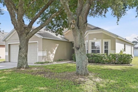 Villa ou maison à louer à Kissimmee, Floride: 3 chambres, 151.99 m2 № 2389294 - photo 3