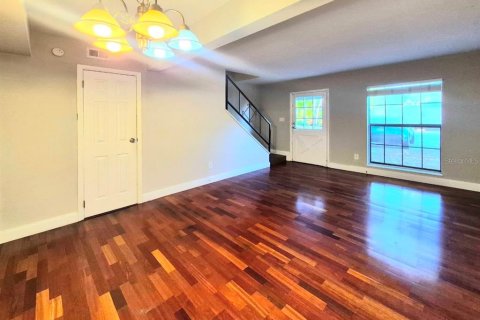 Apartamento en alquiler en Tampa, Florida, 2 dormitorios, 154.59 m2 № 2111906 - foto 6
