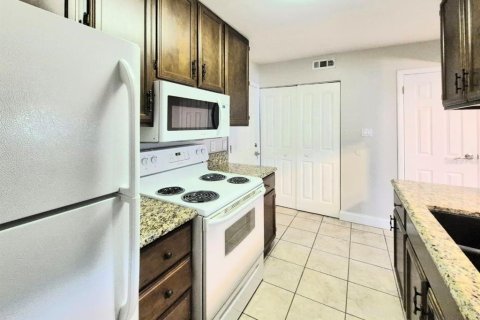 Apartamento en alquiler en Tampa, Florida, 2 dormitorios, 154.59 m2 № 2111906 - foto 11