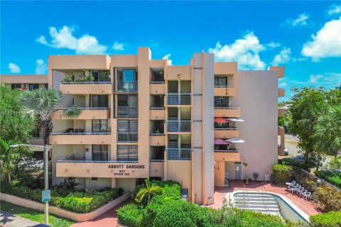 Condominio en venta en Miami Beach, Florida, 2 dormitorios, 104.42 m2 № 2189949 - foto 23