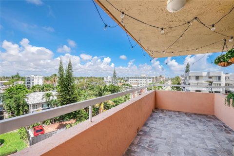 Condominio en venta en Miami Beach, Florida, 2 dormitorios, 104.42 m2 № 2189949 - foto 21