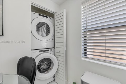 Condominio en venta en Miami Beach, Florida, 2 dormitorios, 104.42 m2 № 2189949 - foto 15