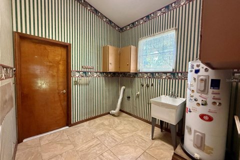 Villa ou maison à louer à Lake Mary, Floride: 4 chambres, 280.66 m2 № 2167776 - photo 14