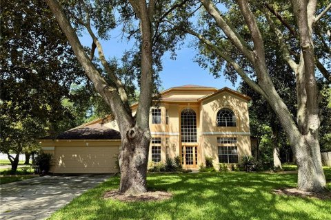 Villa ou maison à louer à Lake Mary, Floride: 4 chambres, 280.66 m2 № 2167776 - photo 2