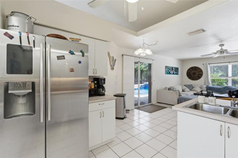 Villa ou maison à vendre à Rotonda, Floride: 3 chambres, 153.57 m2 № 2131015 - photo 30